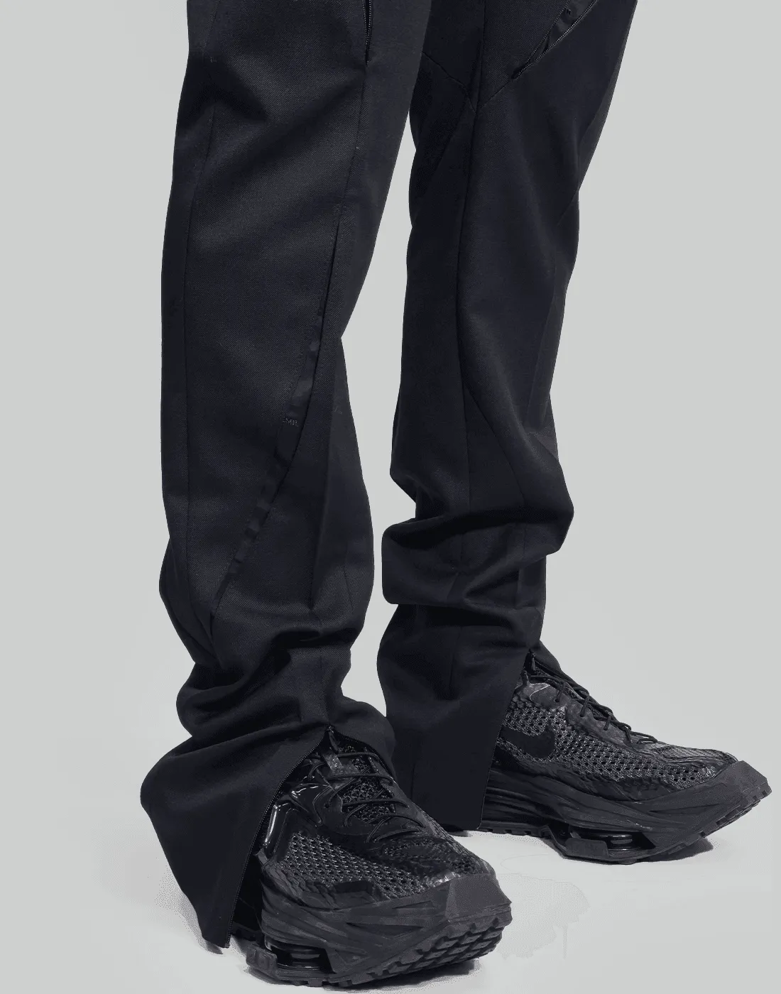 ADIAMORPHIC TAILORED TROUSERS