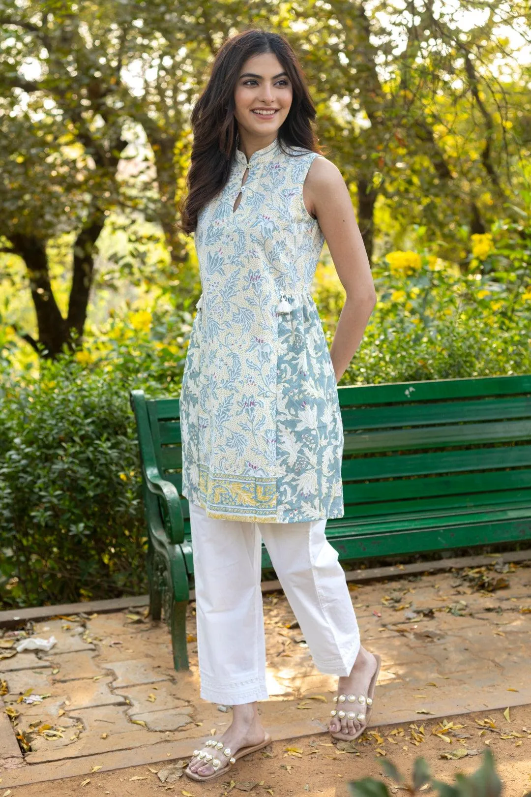 DAINTY KURTA SET