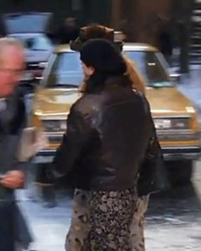 Friends S01 Monica Geller Brown Leather Jacket