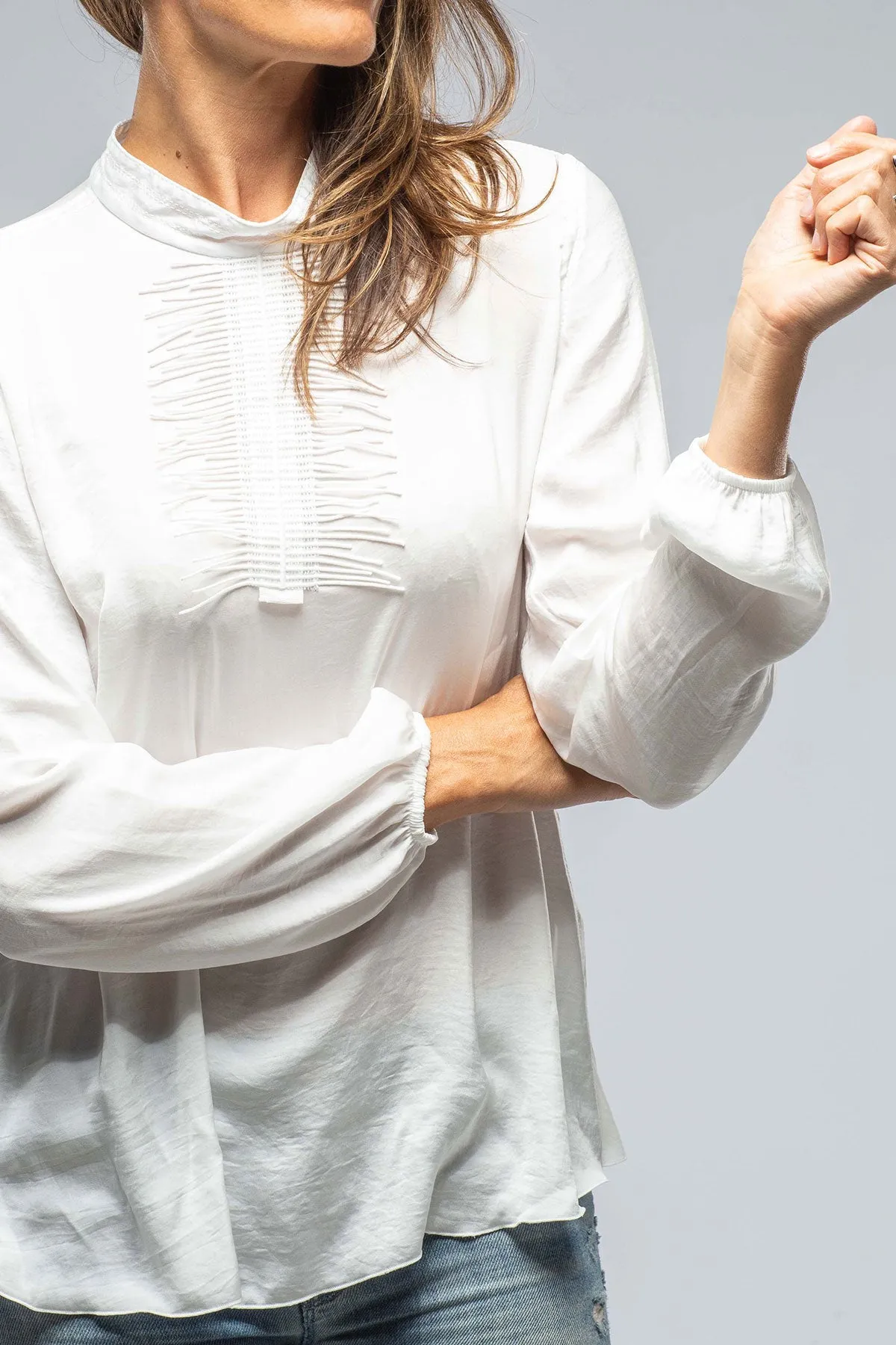 Mave Fringe Front Blouse In White