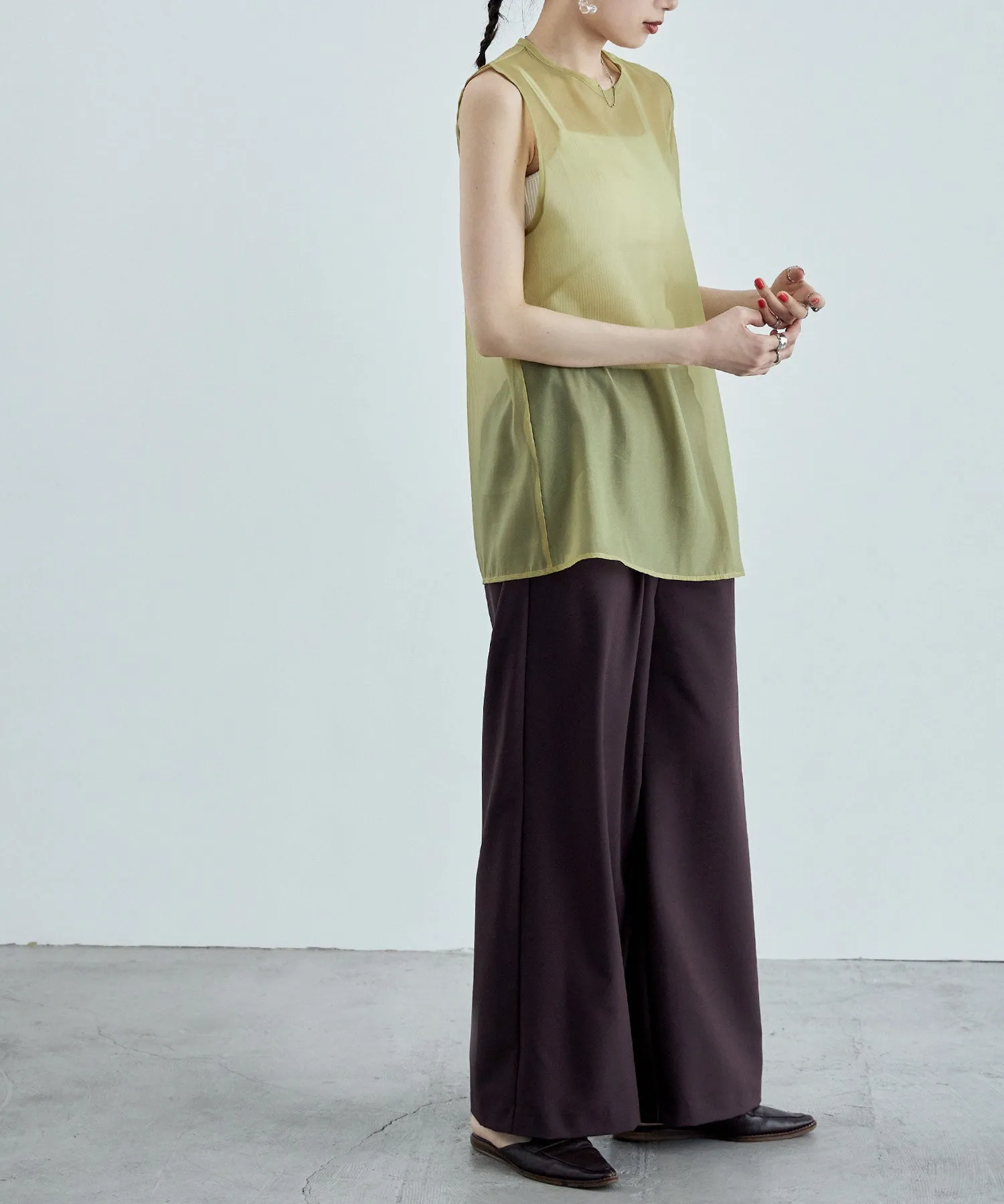 Organdy sleeveless tops
