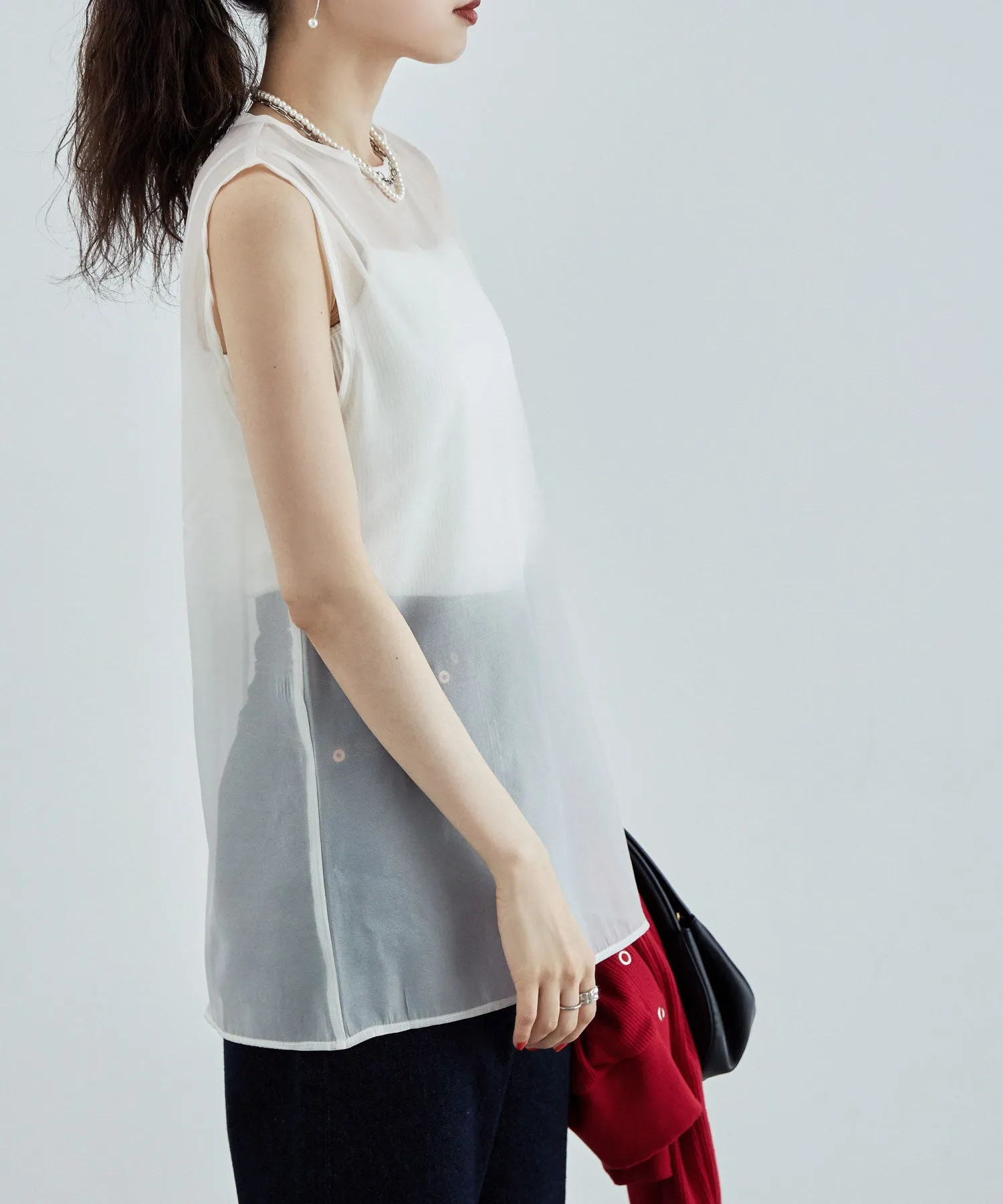 Organdy sleeveless tops