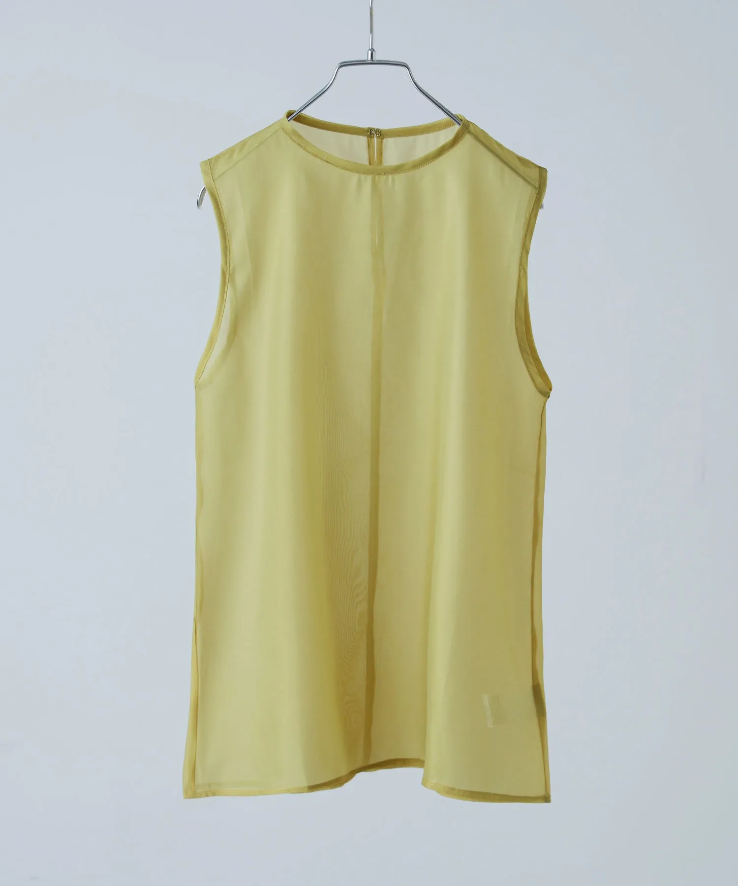 Organdy sleeveless tops