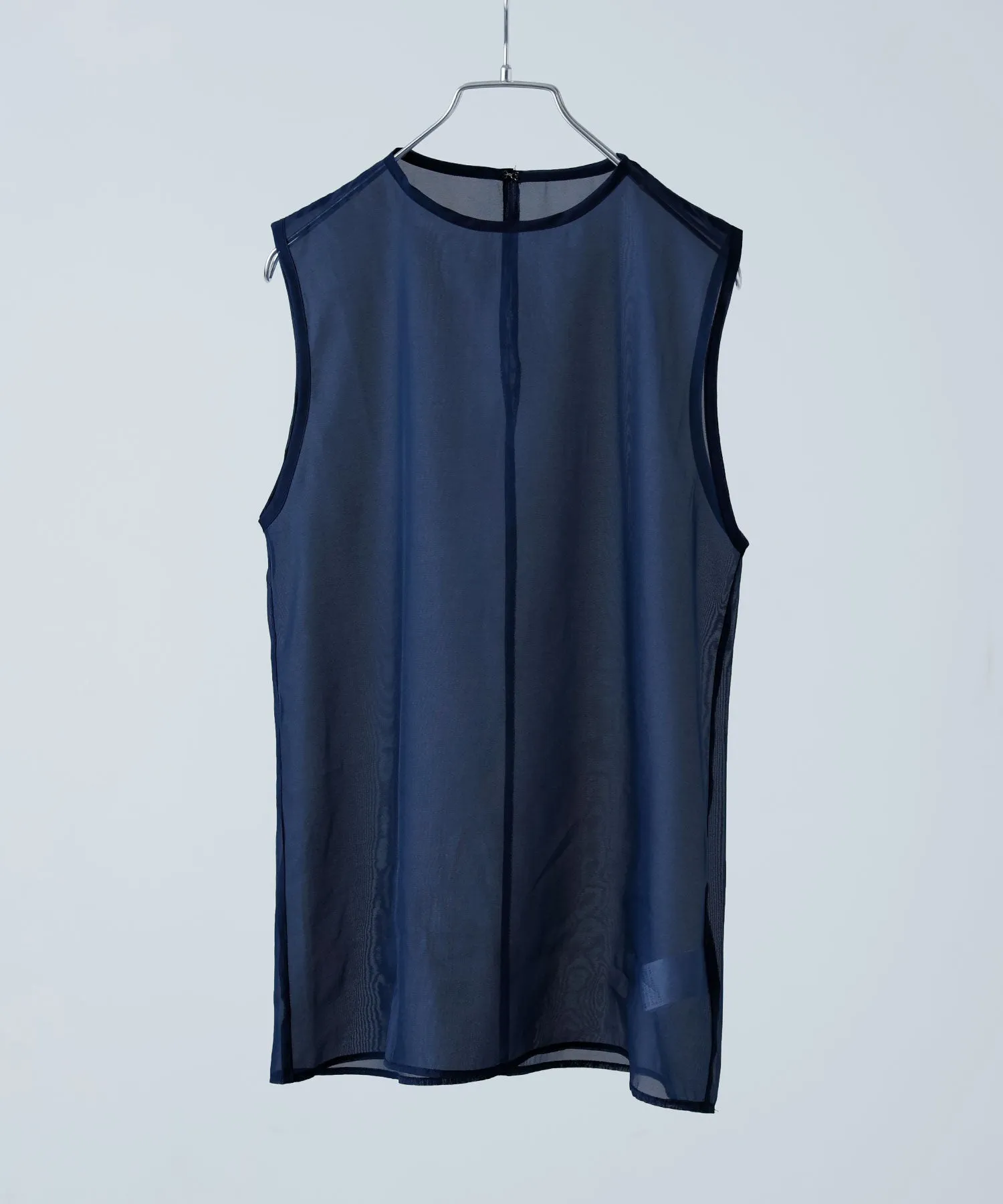 Organdy sleeveless tops