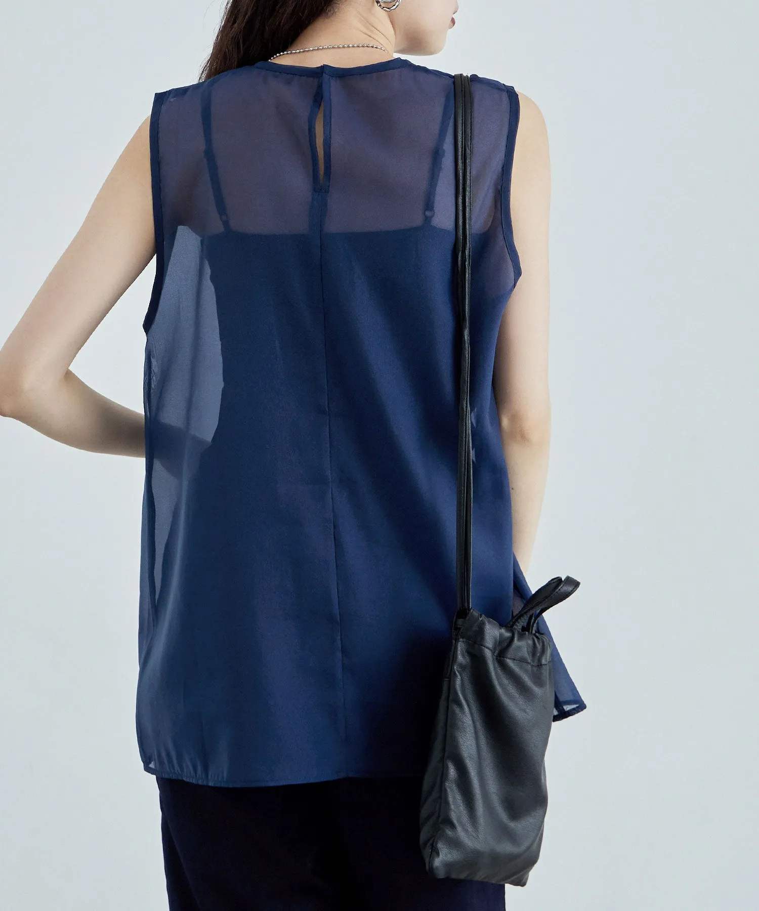 Organdy sleeveless tops