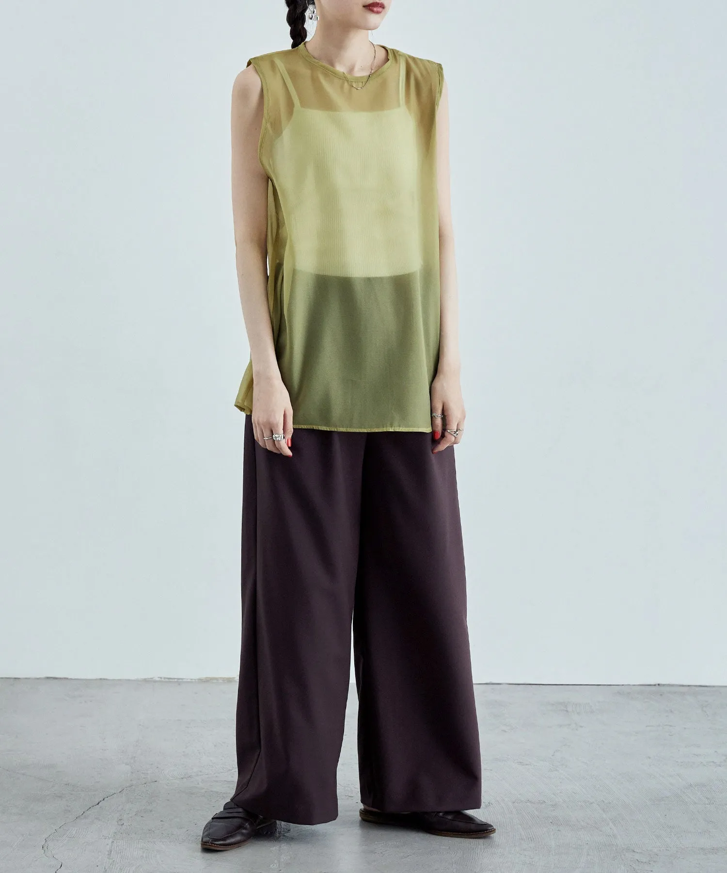 Organdy sleeveless tops