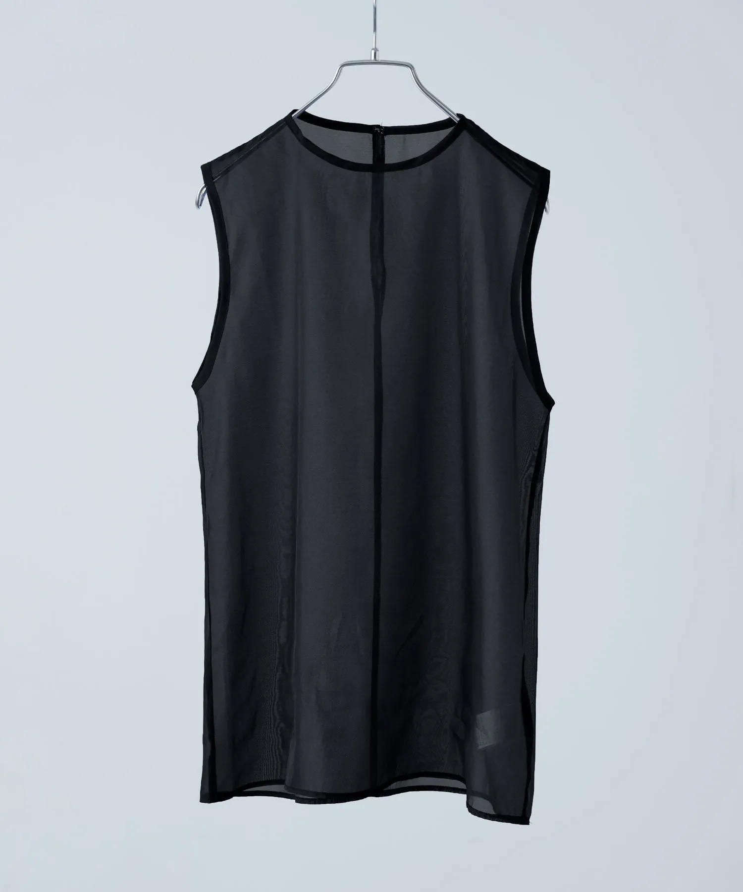 Organdy sleeveless tops