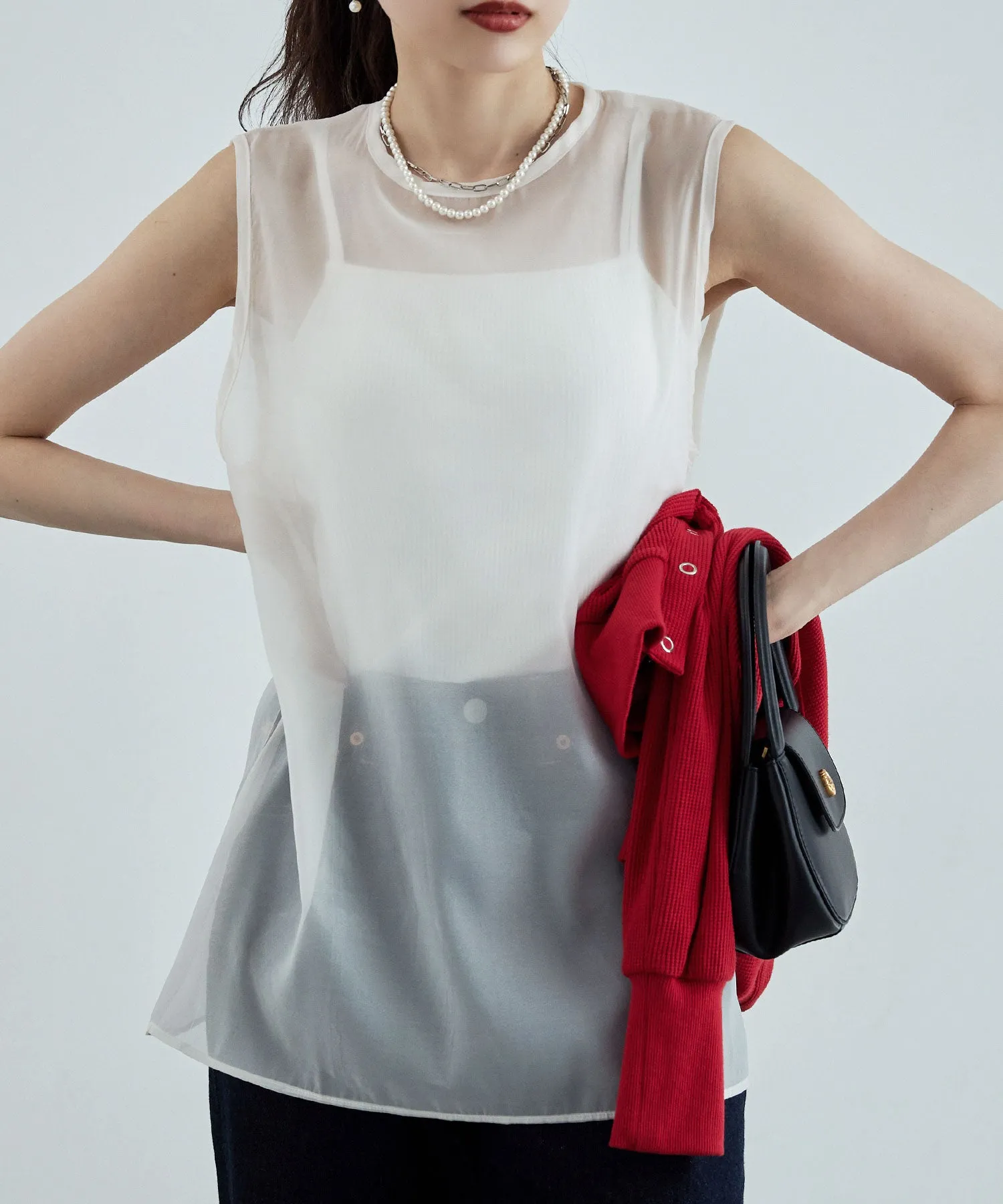Organdy sleeveless tops