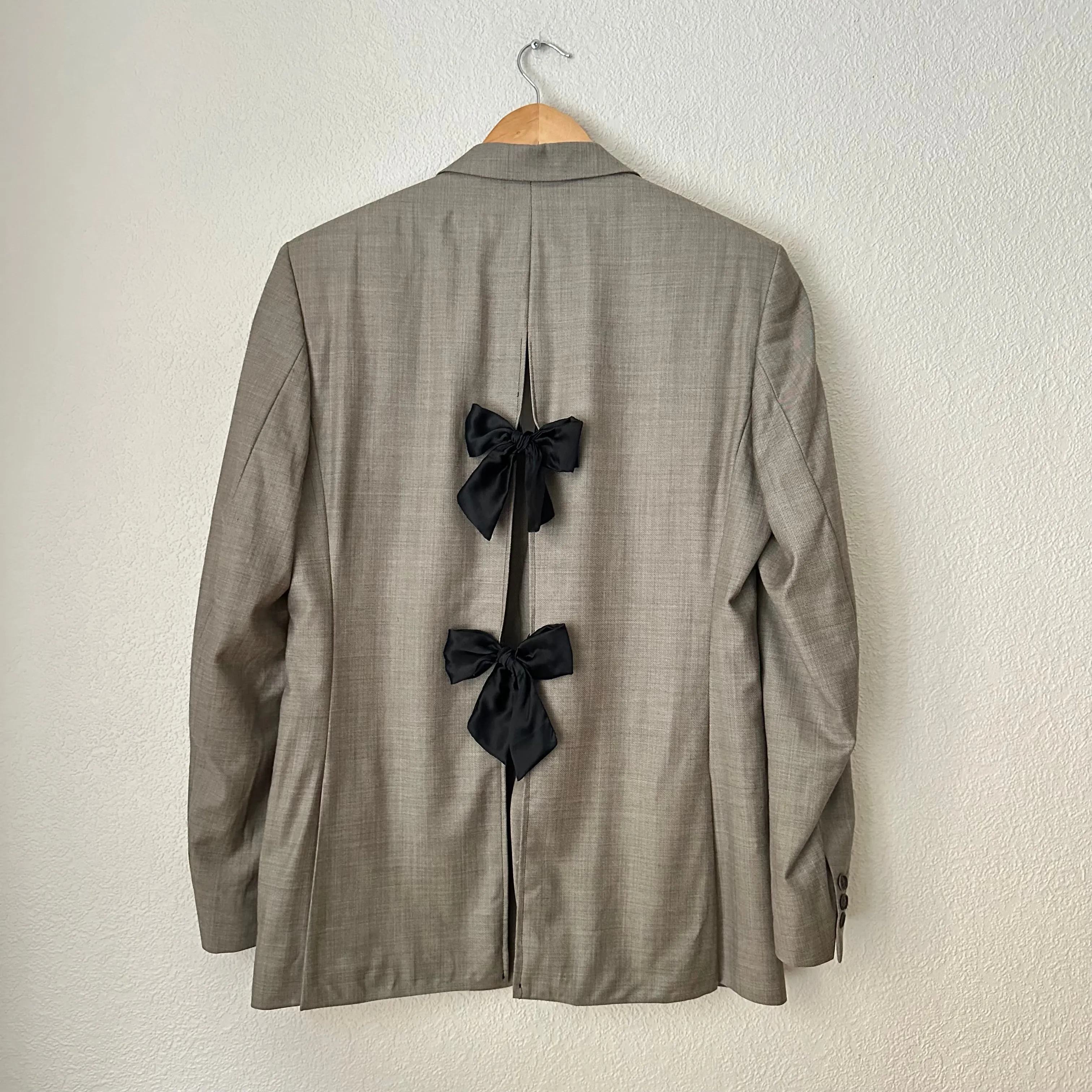 Upcycled Bow Blazer Gray/Black, Wool size M