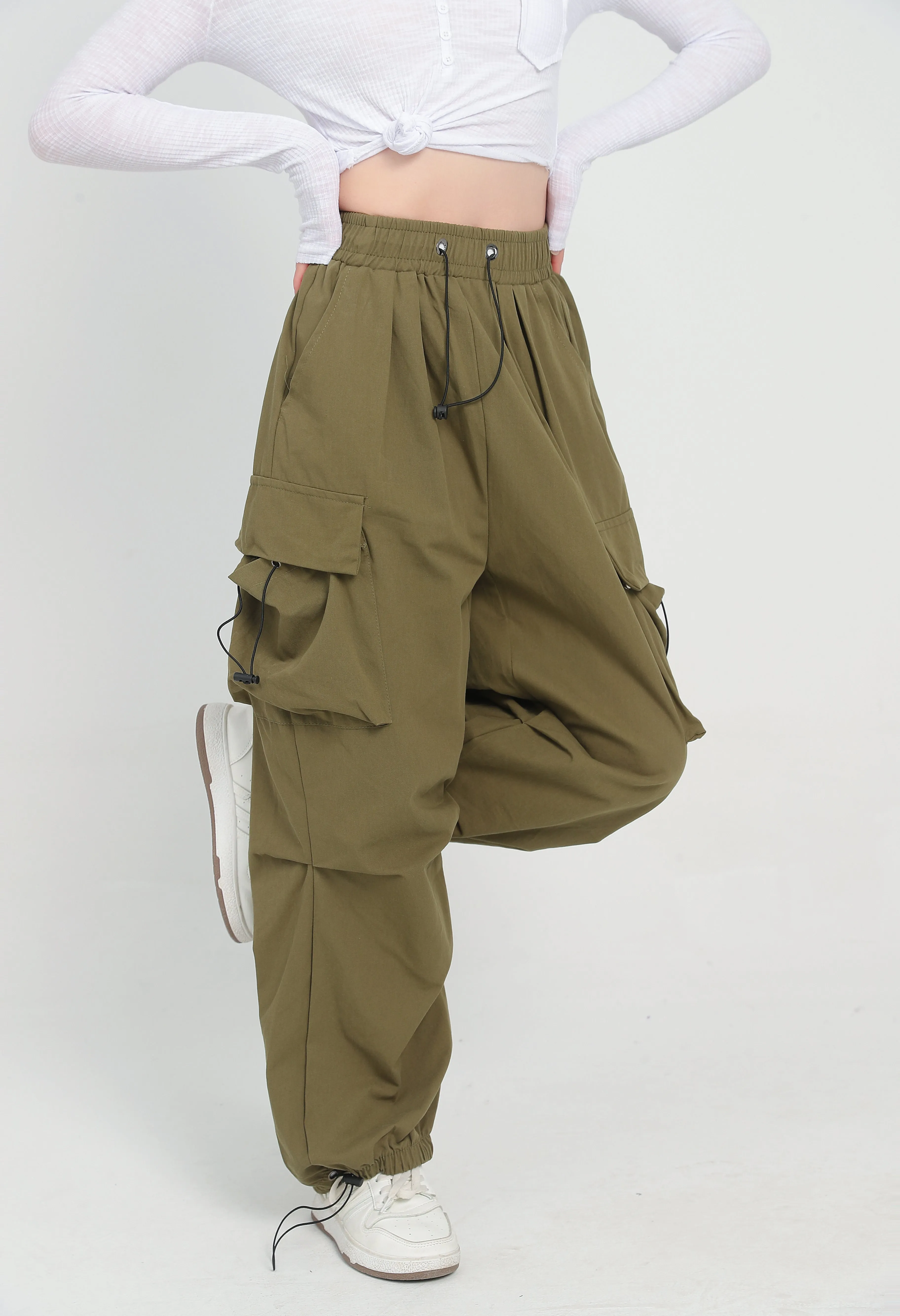 Wide Leg Drawstring Cuff Cargo Pants