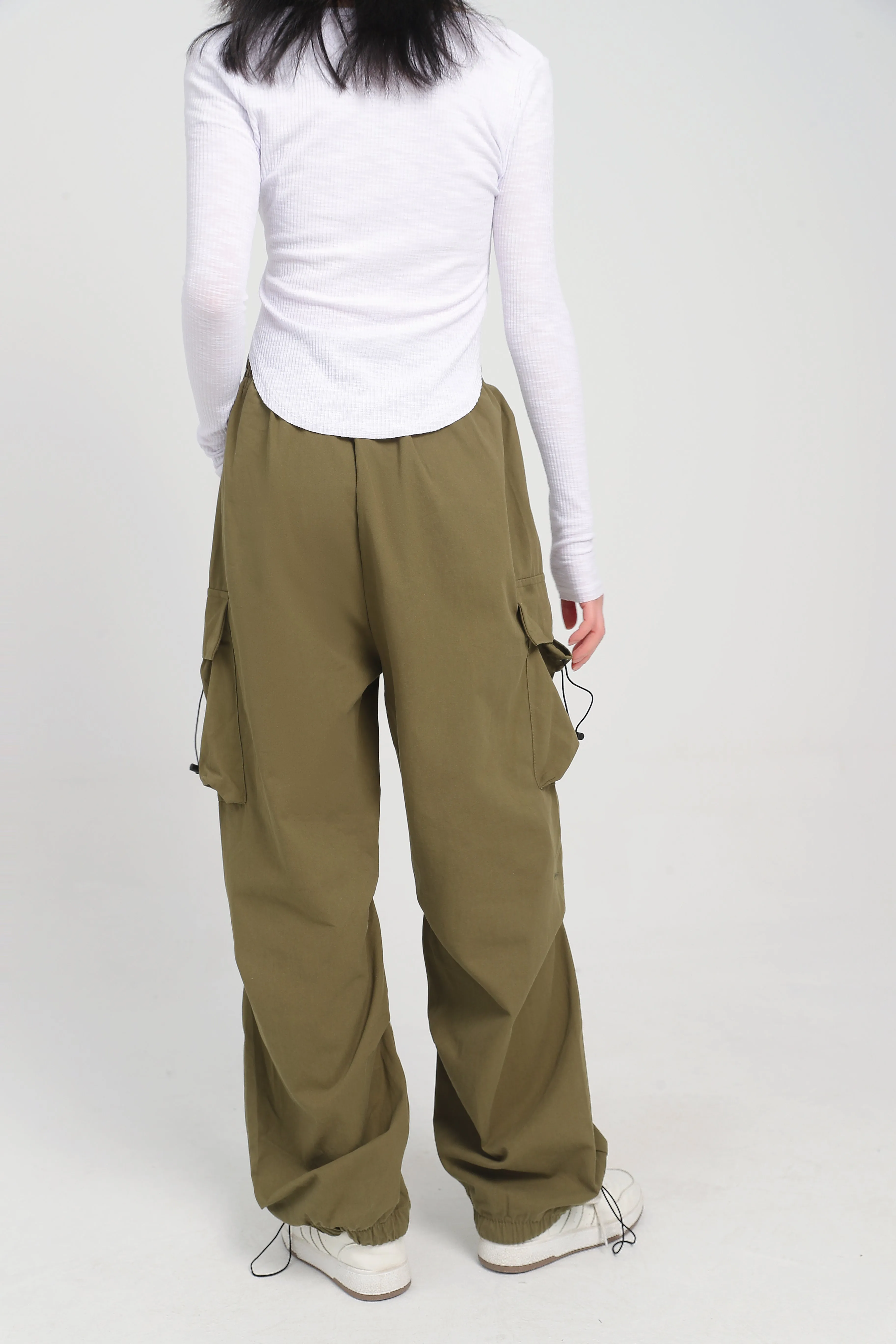 Wide Leg Drawstring Cuff Cargo Pants