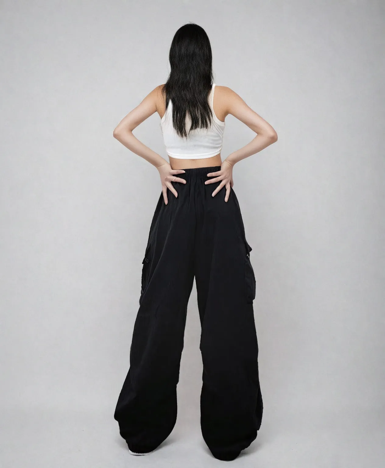 Wide Leg Drawstring Cuff Cargo Pants