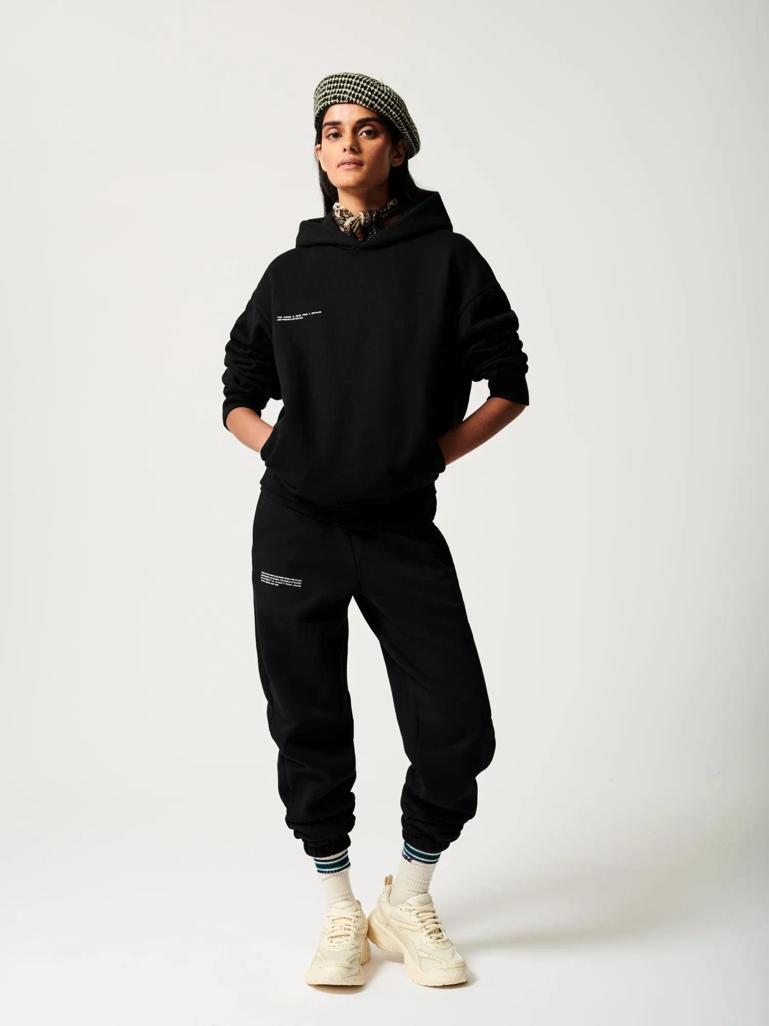 Womens 365 Heavyweight Track Pantsblack